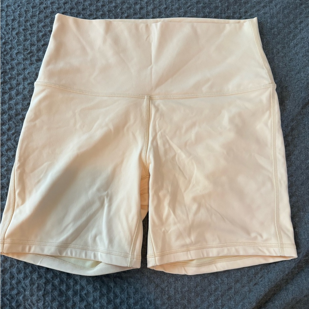 Lululemon Buttercream Align Shorts 6 inch - NWOT
